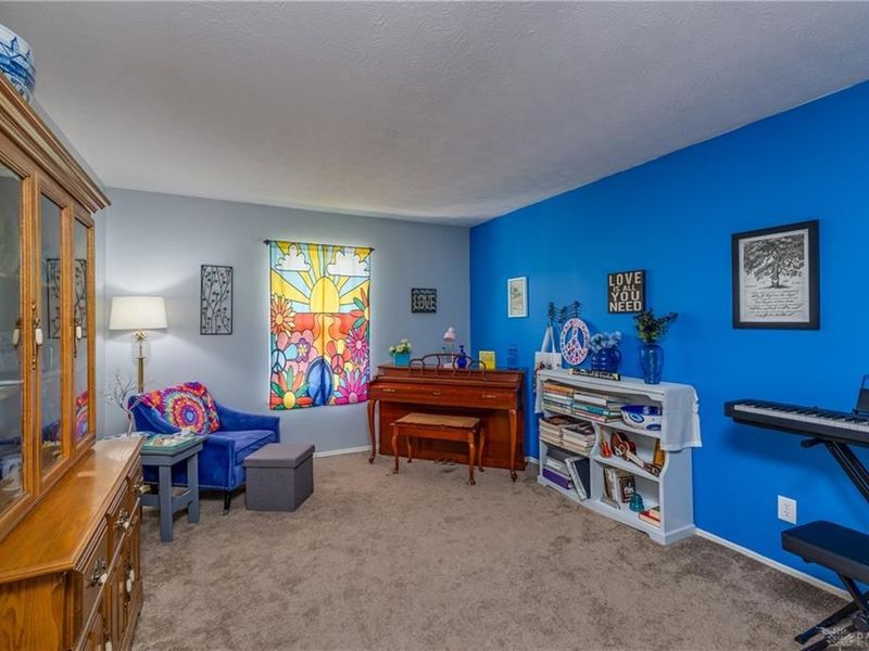 8808 Deer Chase Drive, Huber Heights, OH 45424 Photo 16