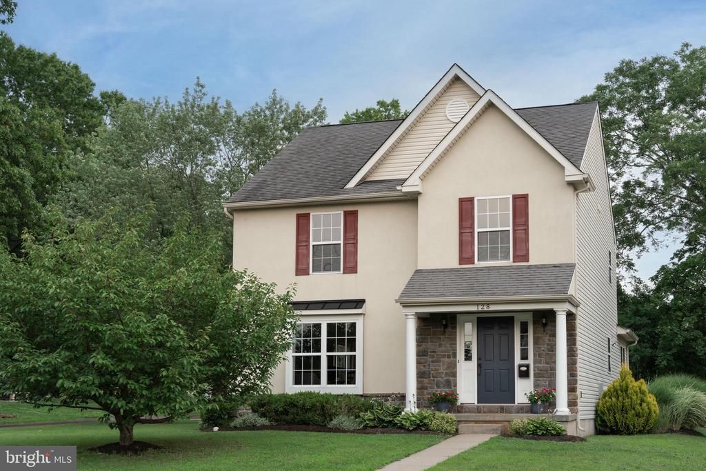 128 MONTGOMERY AVENUE , SOUDERTON, PA 18964