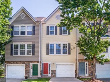 23014 FONTWELL SQUARE , STERLING, VA 20166