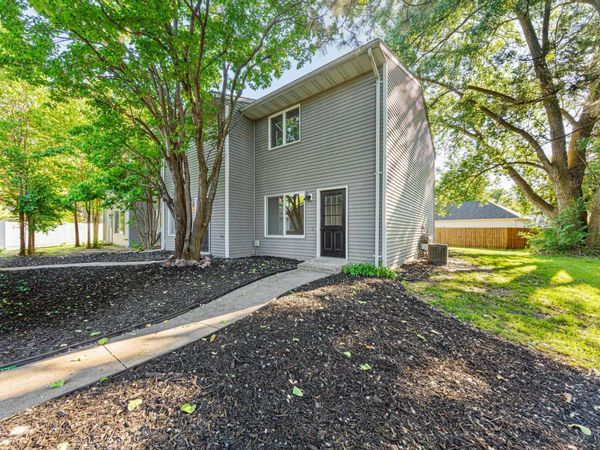 1639 Pleasant View Drive , North Mankato, MN 56003
