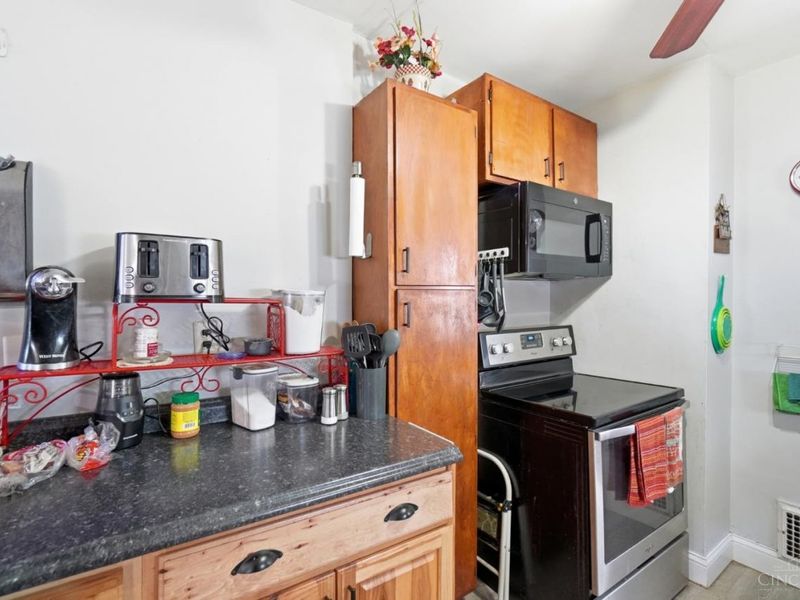 North College Hill, OH 45239 Photo 11