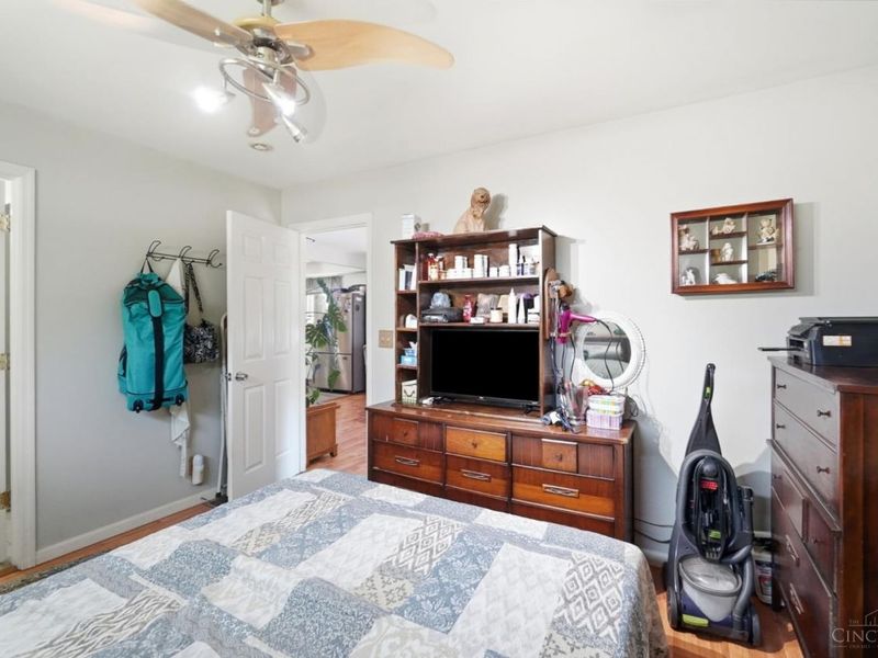 North College Hill, OH 45239 Photo 15