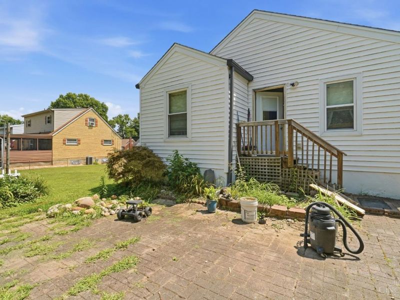North College Hill, OH 45239 Photo 22