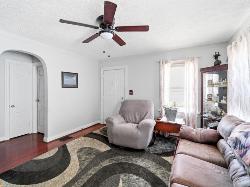 North College Hill, OH 45239 Photo 7