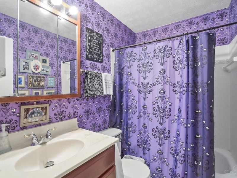 633 Glensprings Drive, Springdale, OH 45246 Photo 26