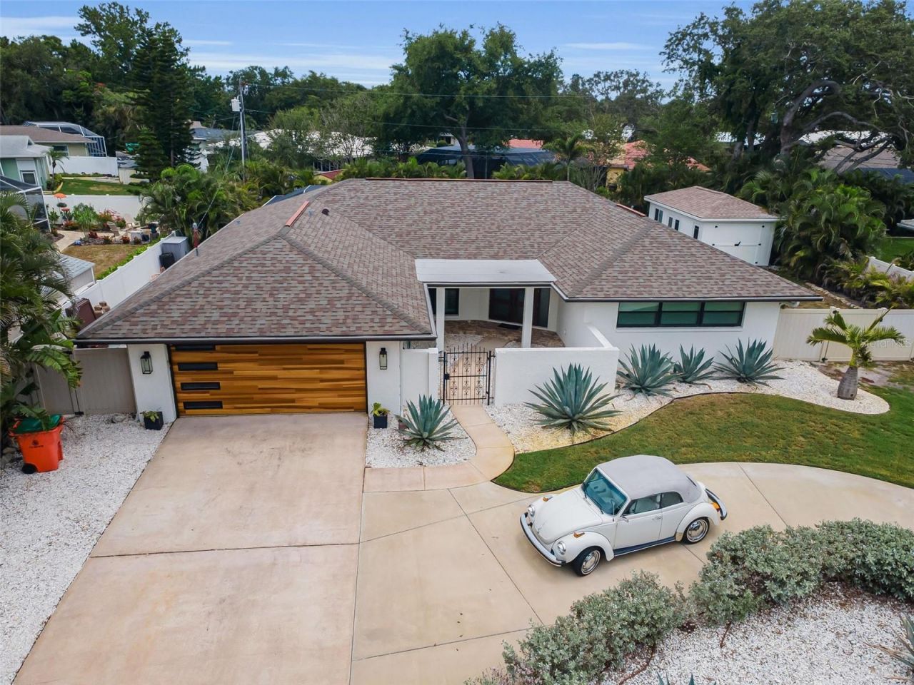 14516 Bay Hills Drive, Largo, FL 33774 Photo