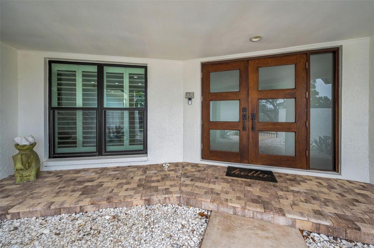 14516 Bay Hills Drive, Largo, FL 33774 Photo