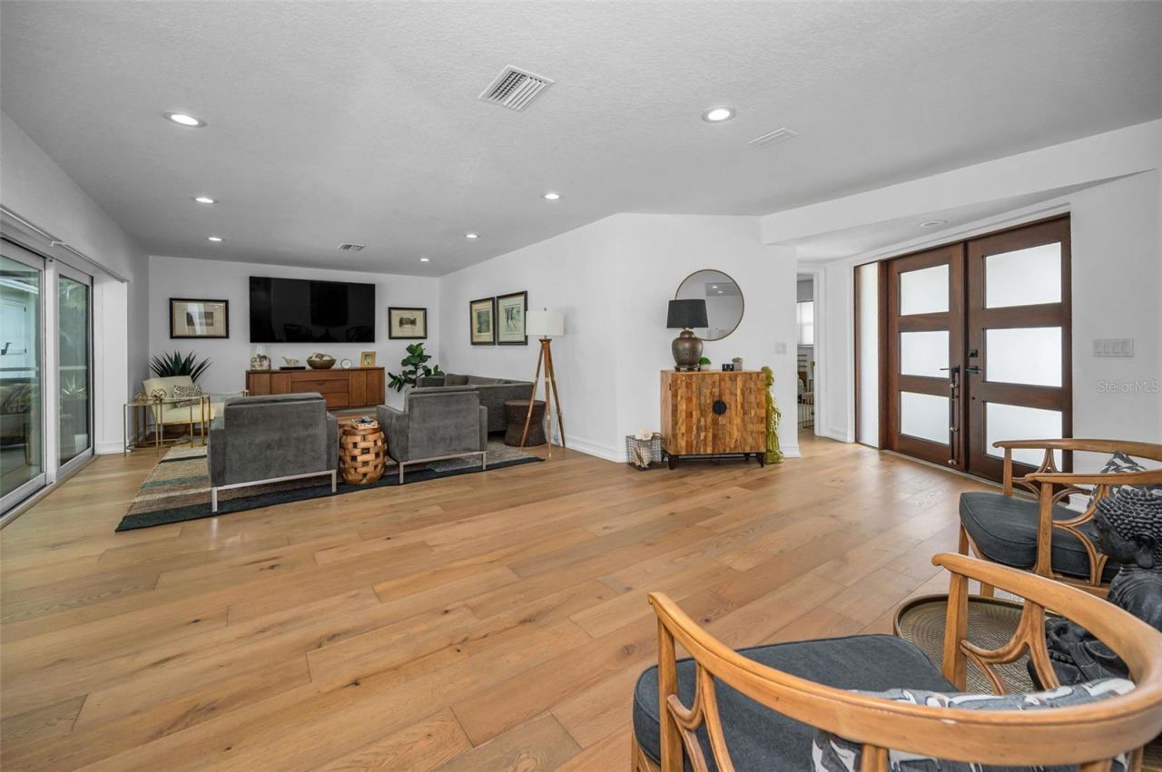 14516 Bay Hills Drive, Largo, FL 33774 Photo