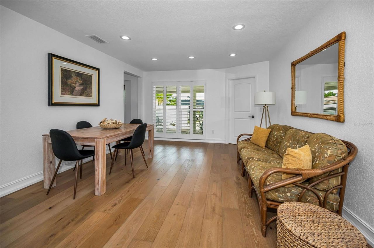 14516 Bay Hills Drive, Largo, FL 33774 Photo