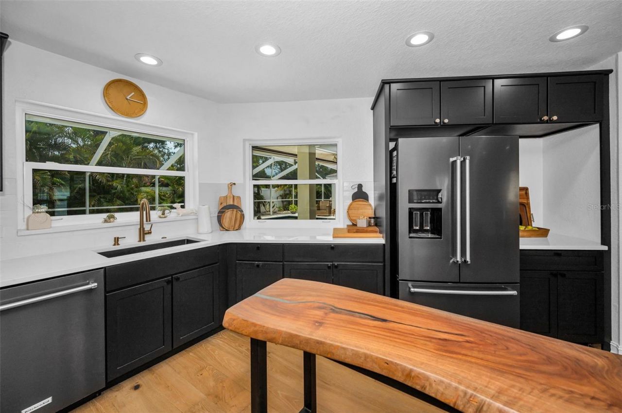 14516 Bay Hills Drive, Largo, FL 33774 Photo
