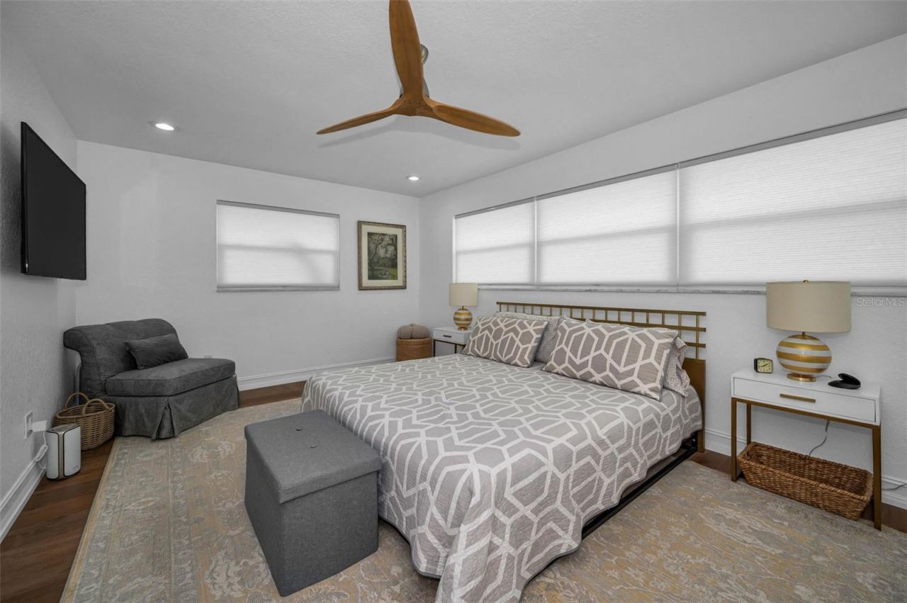 14516 Bay Hills Drive, Largo, FL 33774 Photo