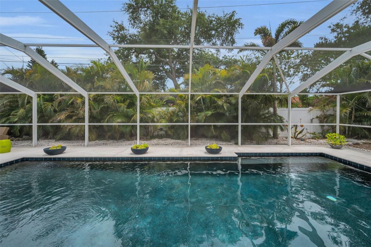 14516 Bay Hills Drive, Largo, FL 33774 Photo