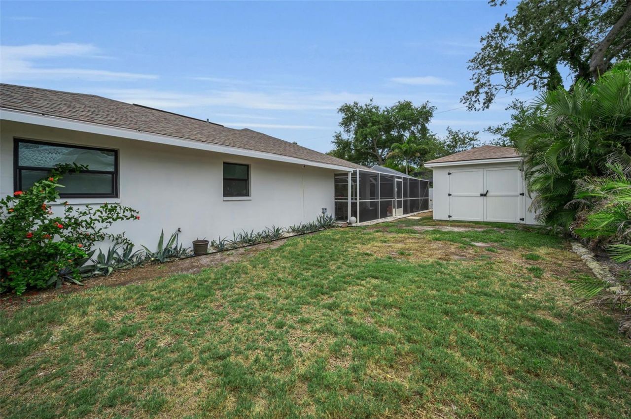 14516 Bay Hills Drive, Largo, FL 33774 Photo