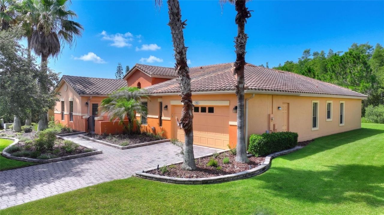 915 San Raphael Street, Poinciana, FL 34759 Photo