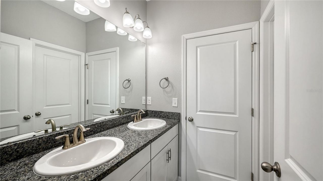 15127 Las Olas Place , Bradenton, FL 34212 Photo