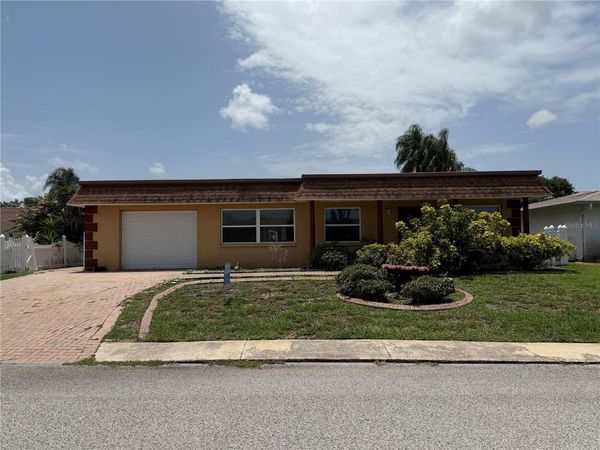 4138 STAR ISLAND DRIVE , HOLIDAY, FL 34691