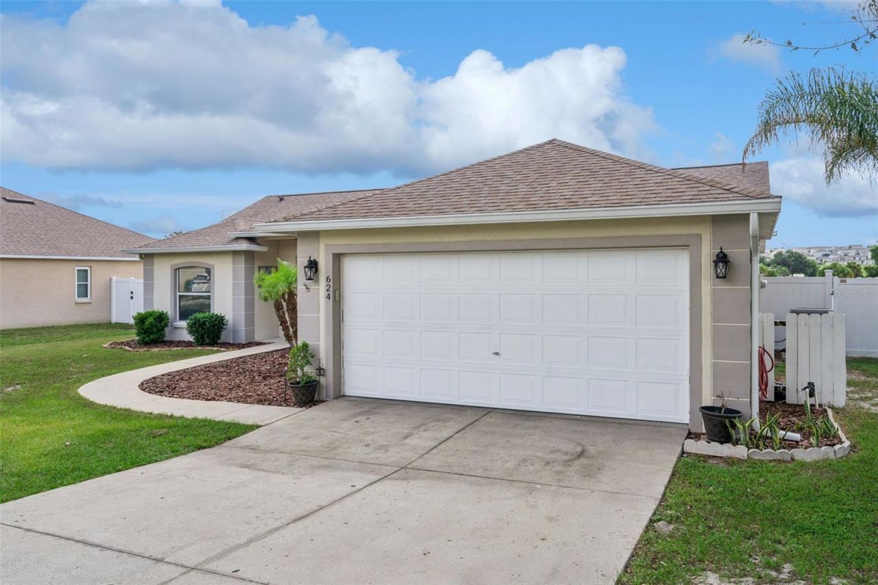 624 La Costa St , Minneola, FL 34715 Photo