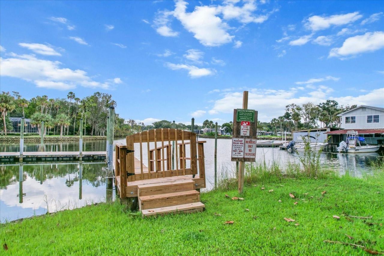 1110 N Rice Terrace, Crystal River, FL 34429 Photo