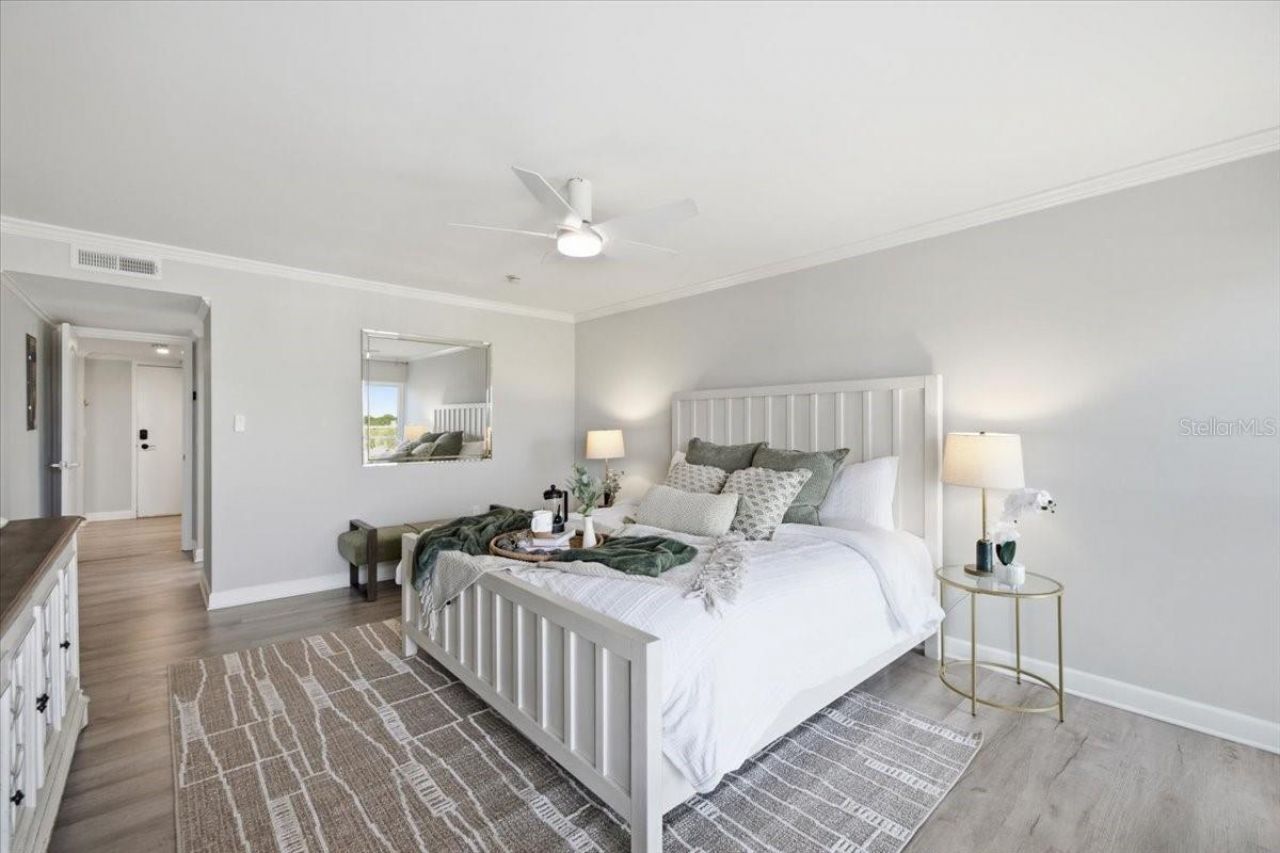 4908 38th Way S, Unit 401, Saint Petersburg, FL 33711 Photo