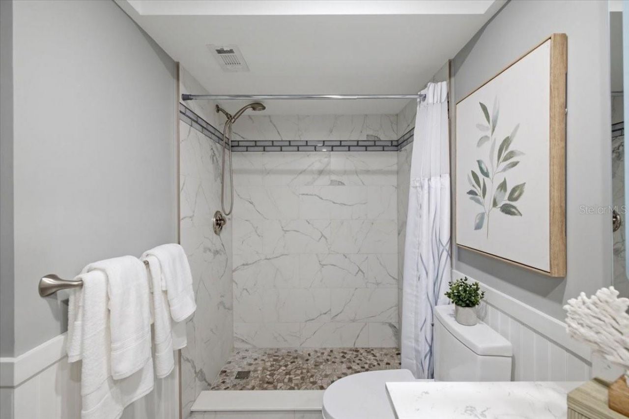 4908 38th Way S, Unit 401, Saint Petersburg, FL 33711 Photo