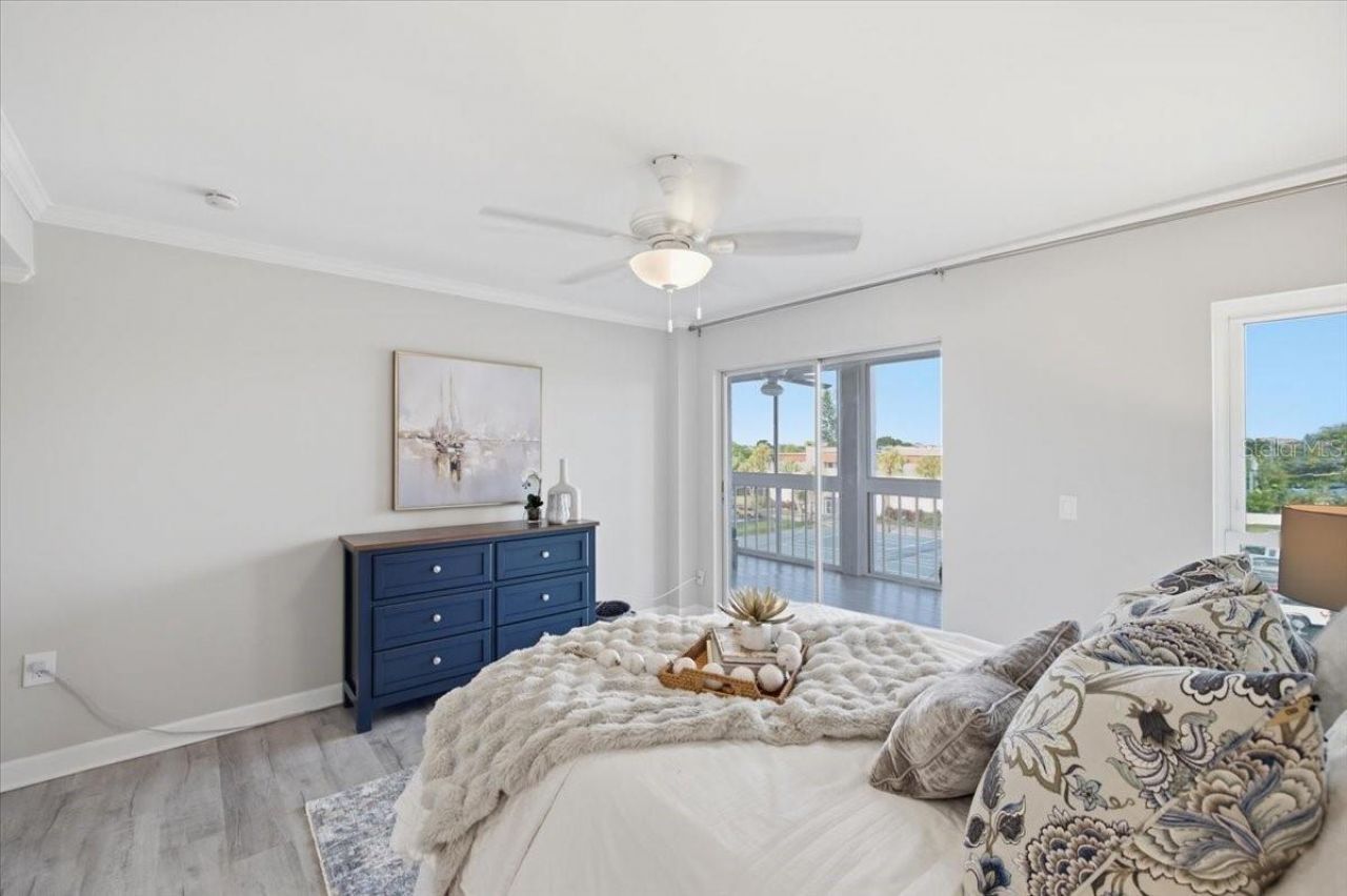 4908 38th Way S, Unit 401, Saint Petersburg, FL 33711 Photo