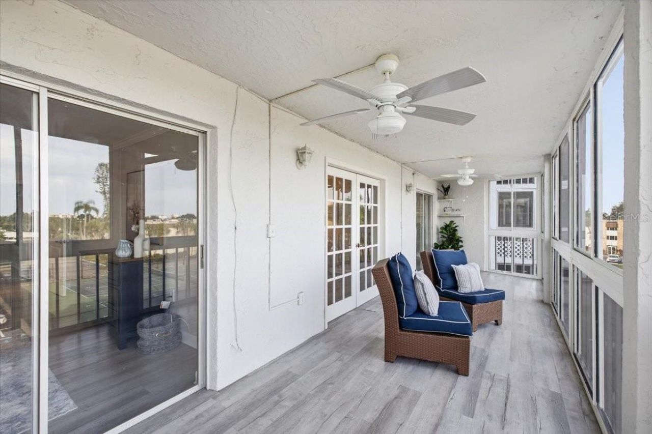 4908 38th Way S, Unit 401, Saint Petersburg, FL 33711 Photo