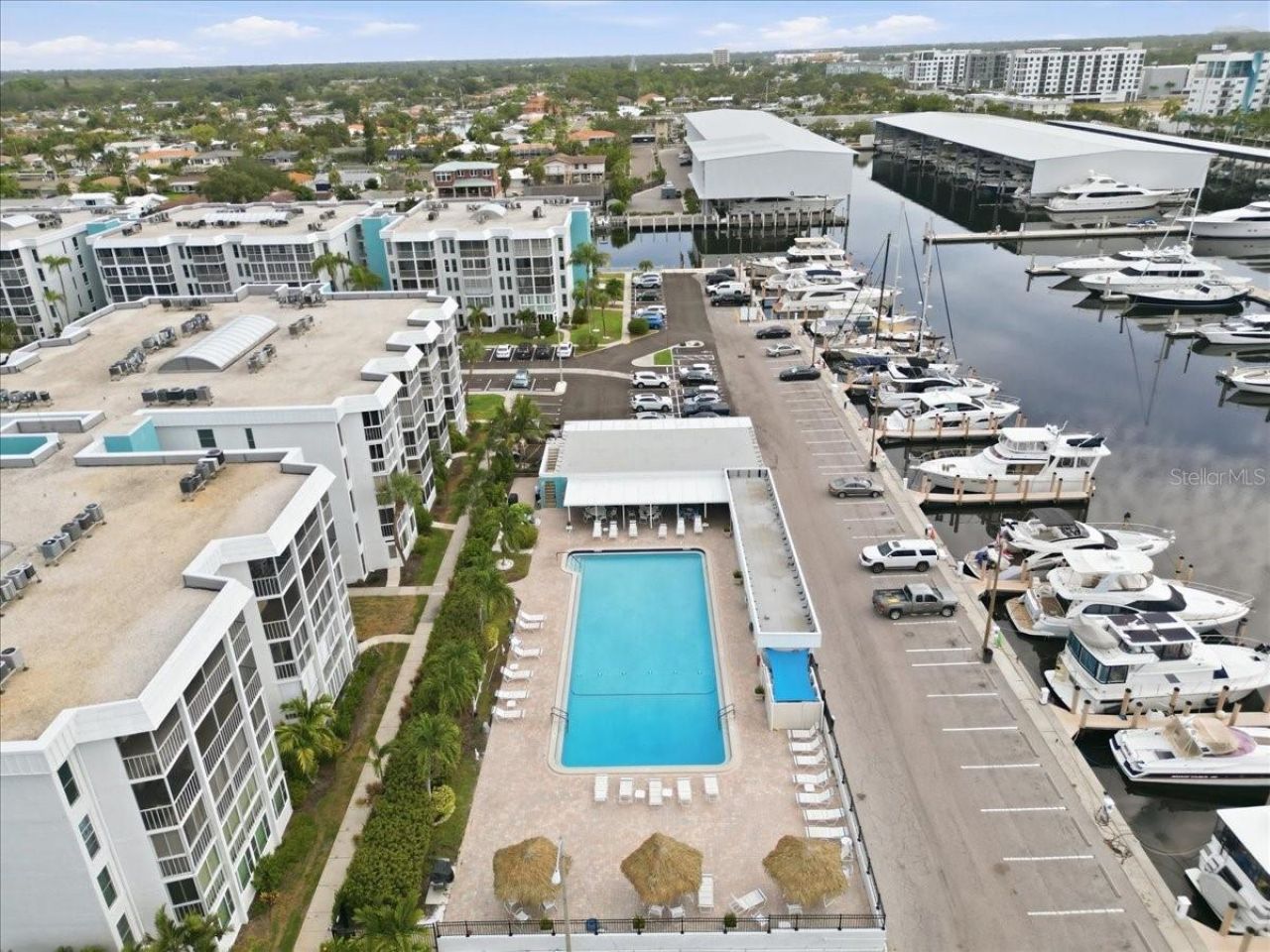 4908 38th Way S, Unit 401, Saint Petersburg, FL 33711 Photo