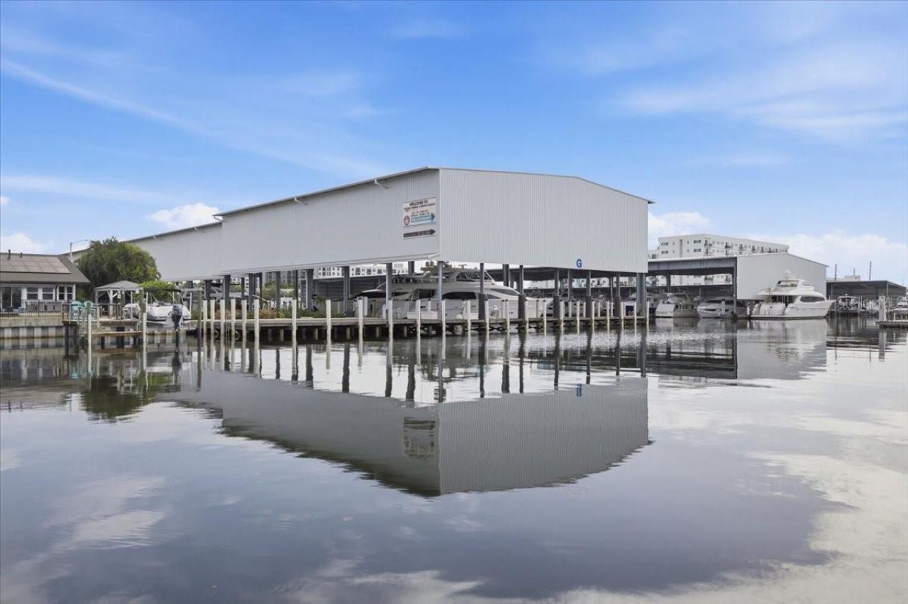 4908 38th Way S, Unit 401, Saint Petersburg, FL 33711 Photo