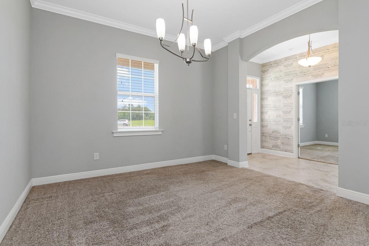 8703 Alafia Hills Drive , Plant City, FL 33567 Photo