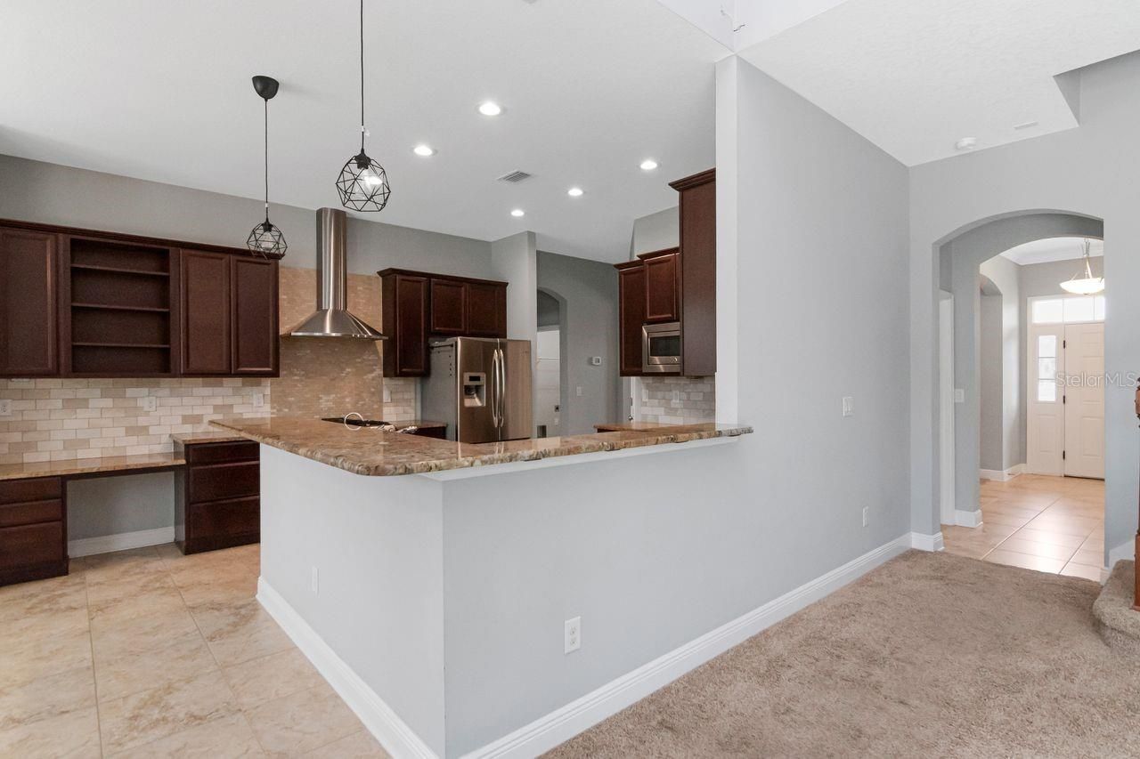 8703 Alafia Hills Drive , Plant City, FL 33567 Photo