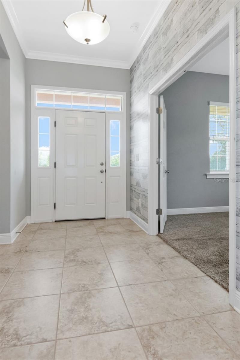 8703 Alafia Hills Drive , Plant City, FL 33567 Photo