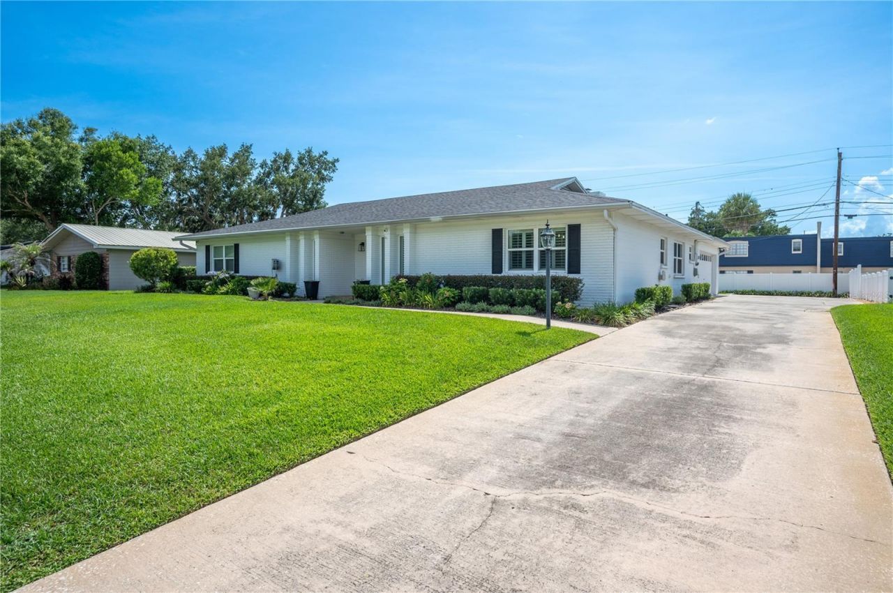 1211 Hunt Avenue , Lakeland, FL 33801 Photo