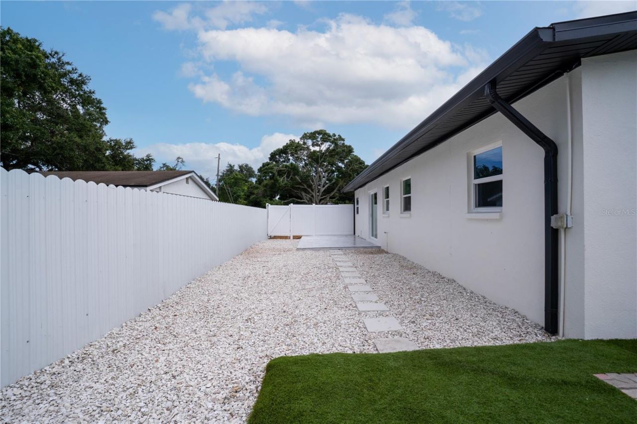 12425 Ridge Road, Largo, FL 33778 Photo