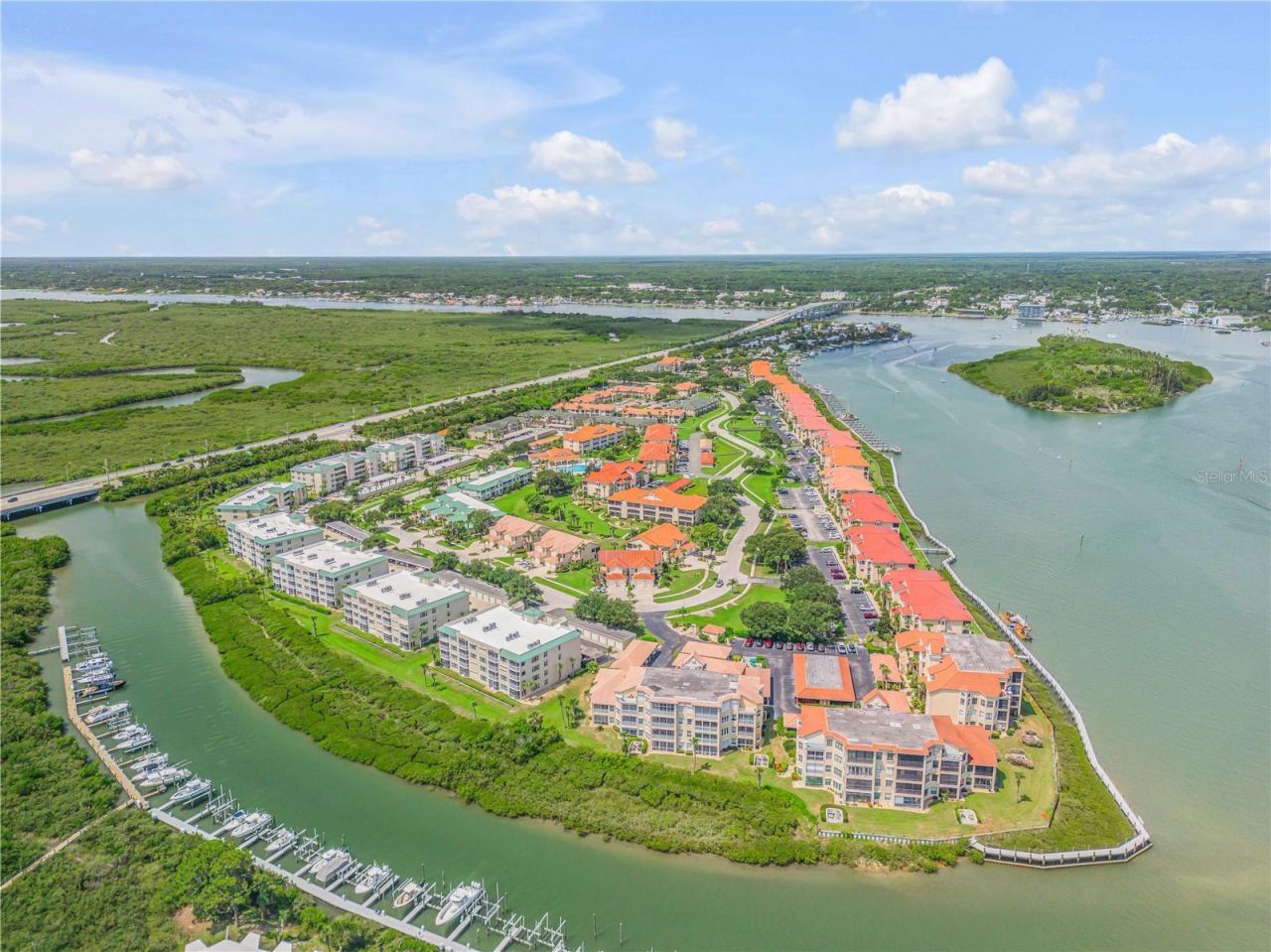 468 Bouchelle Drive, Unit 325, New Smyrna Beach, FL 32169 Photo