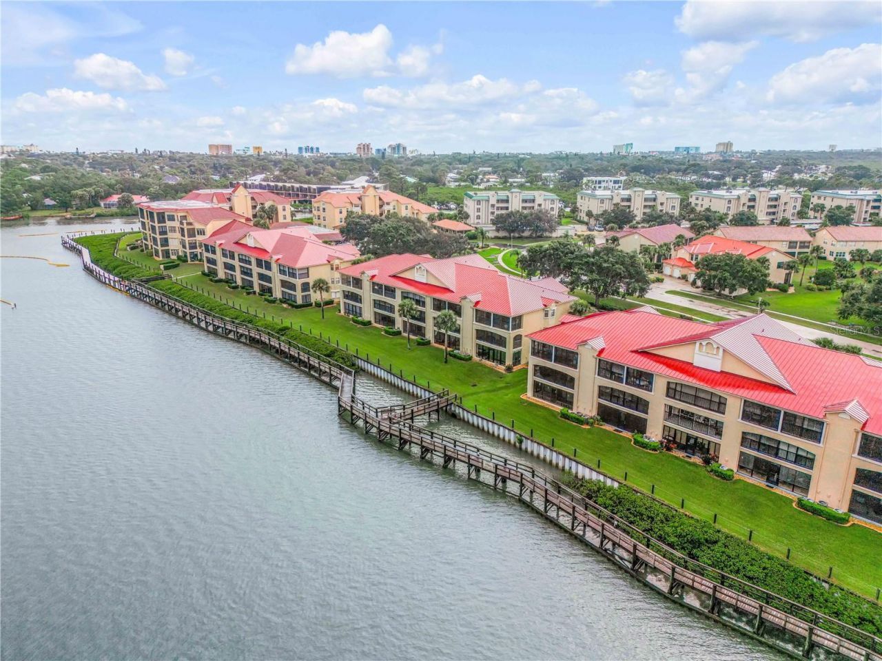 468 Bouchelle Drive, Unit 325, New Smyrna Beach, FL 32169 Photo