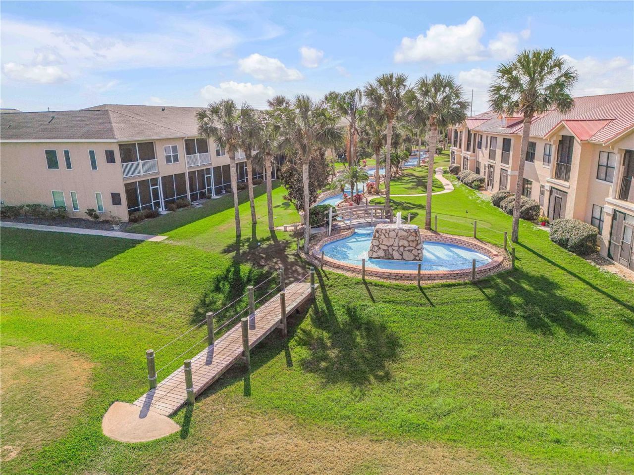 468 Bouchelle Drive, Unit 325, New Smyrna Beach, FL 32169 Photo