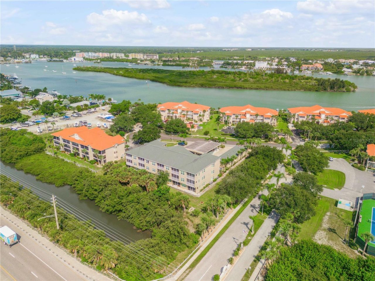 468 Bouchelle Drive, Unit 325, New Smyrna Beach, FL 32169 Photo