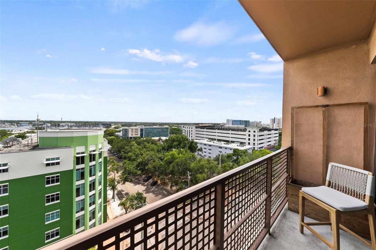 199 Dali Boulevard, Unit 1001, Saint Petersburg, FL 33701 Photo