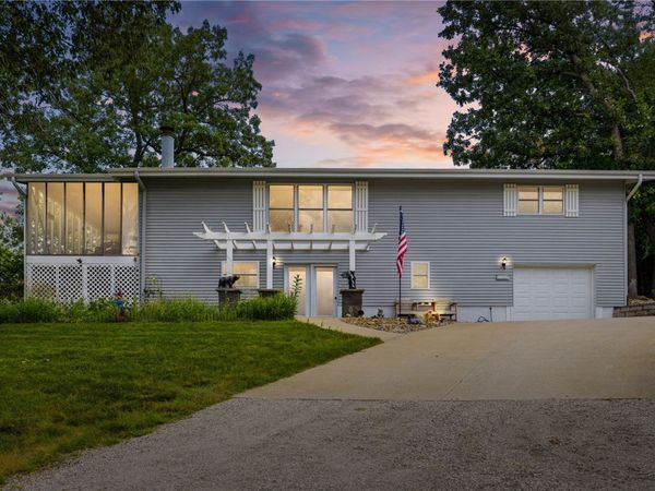 181 Center Point Dr , Montezuma, IA 50171