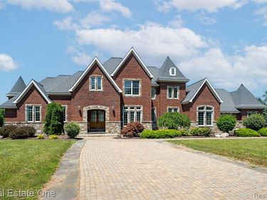 740 Greystone Drive, Lyndon Twp, MI 48118