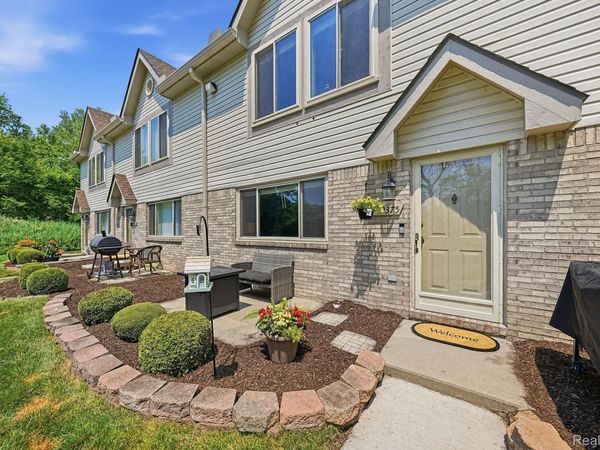29375 Maurice Court, Chesterfield Township, Mi 48047