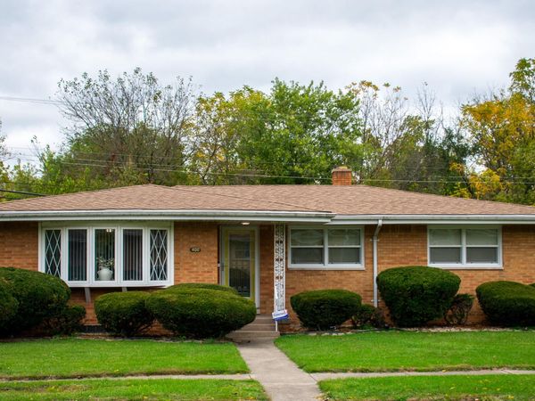 400 E 52nd Avenue , Merrillville, IN 46410
