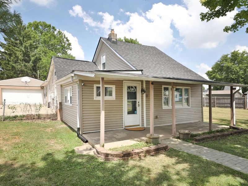 71 Riley Avenue , London, OH 43140 Photo 2