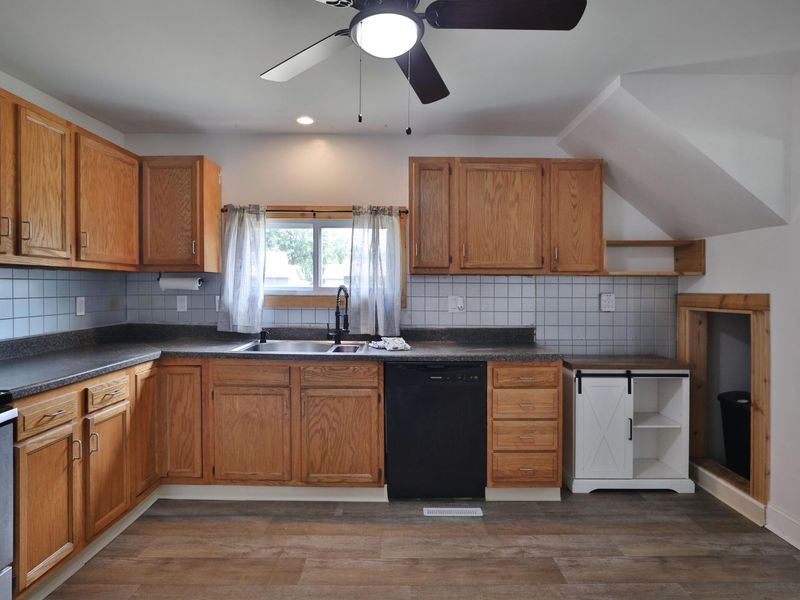 71 Riley Avenue , London, OH 43140 Photo 8