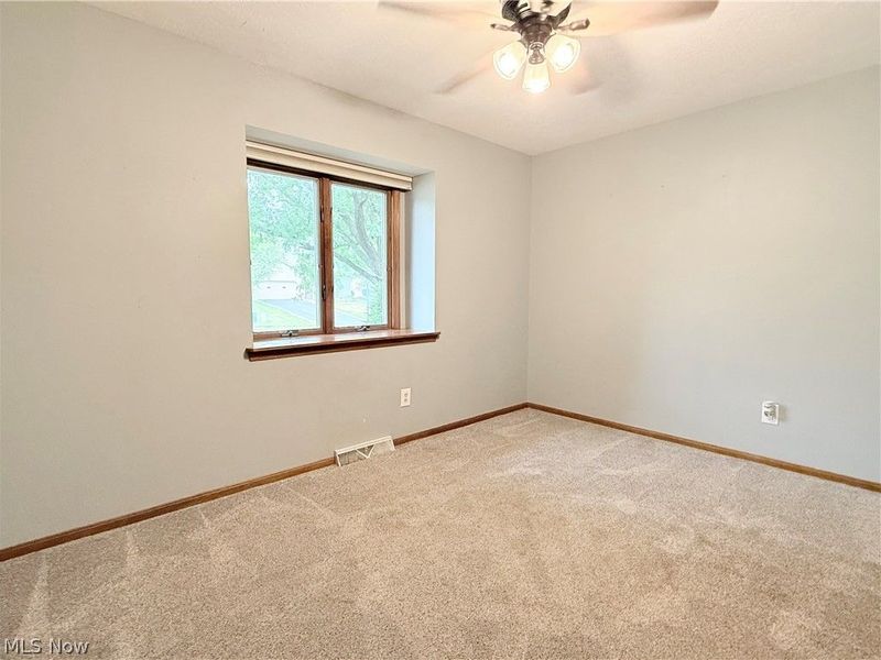 7673 Buchanan Drive, Youngstown, OH 44512 Photo 15