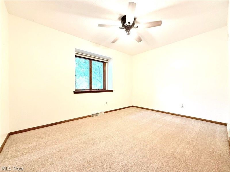 7673 Buchanan Drive, Youngstown, OH 44512 Photo 17