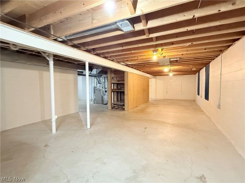 7673 Buchanan Drive, Youngstown, OH 44512 Photo 21