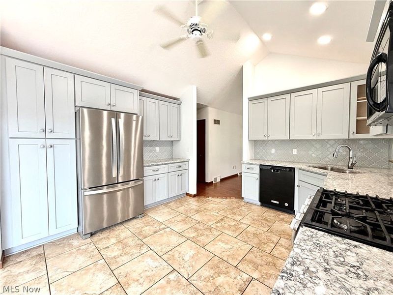 7673 Buchanan Drive, Youngstown, OH 44512 Photo 7