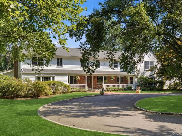 27 School Lane , Lloyd Harbor, NY 11743