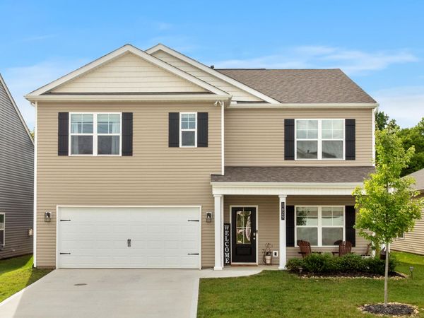 1629 Cabernet Lane, Knoxville, TN 37918